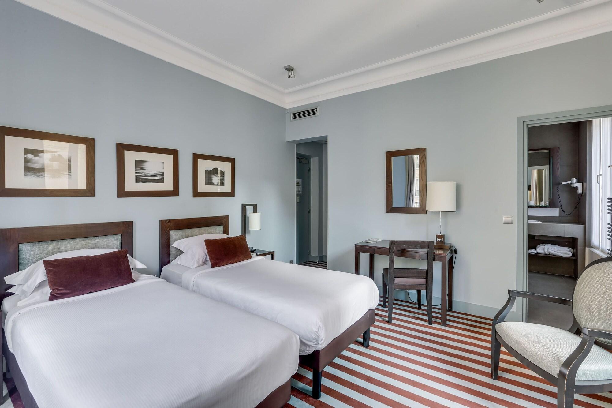 Hotel Duret Paris Champs Elysees Bagian luar foto