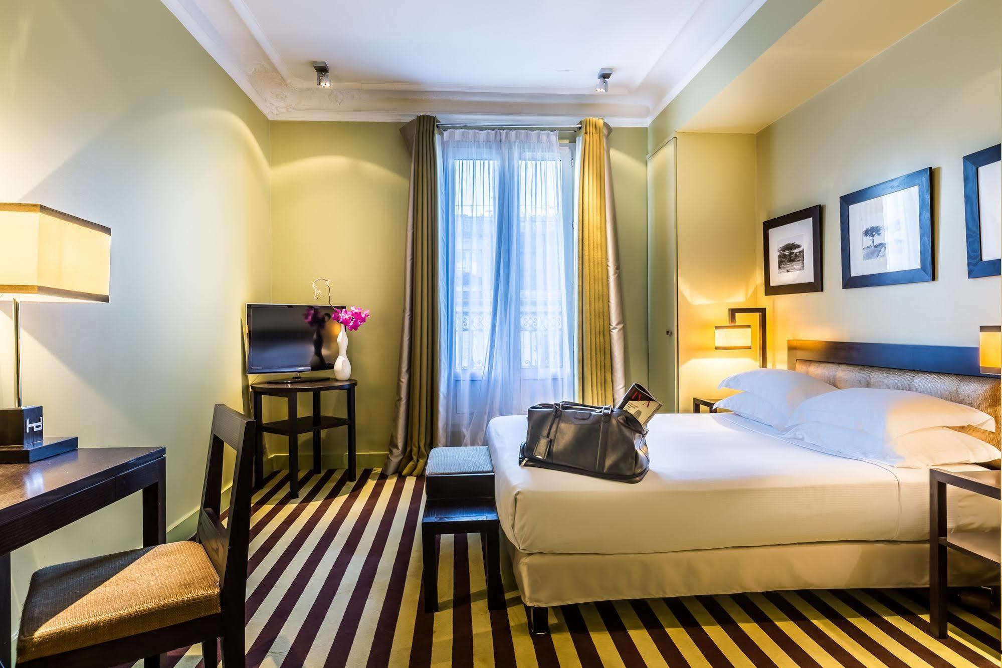 Hotel Duret Paris Champs Elysees Bagian luar foto